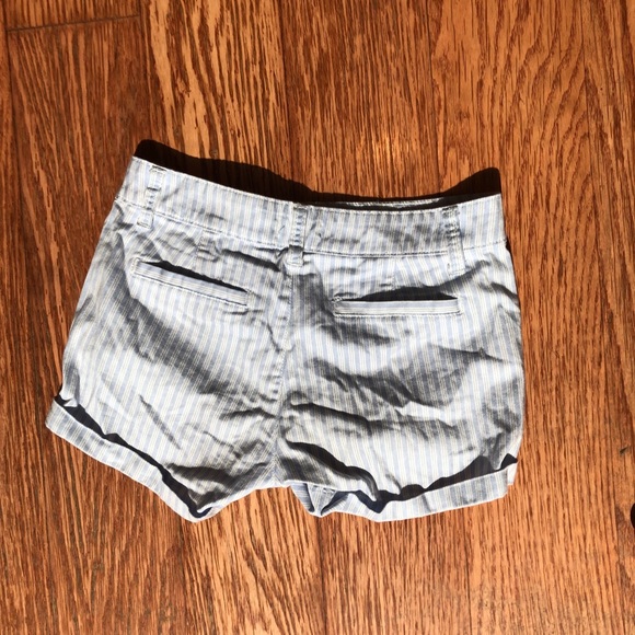 Blue and white stripe shorts - Picture 2 of 3